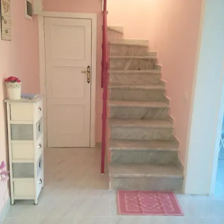 בית נופש Montello Sweet House קליארי