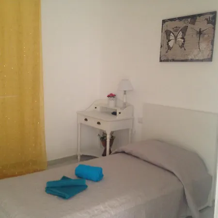 Montello Sweet House קליארי